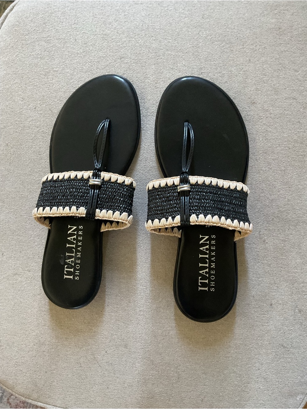 Italian Shoemakers Black and Cream Woven Toe-Loop Slide Sandals